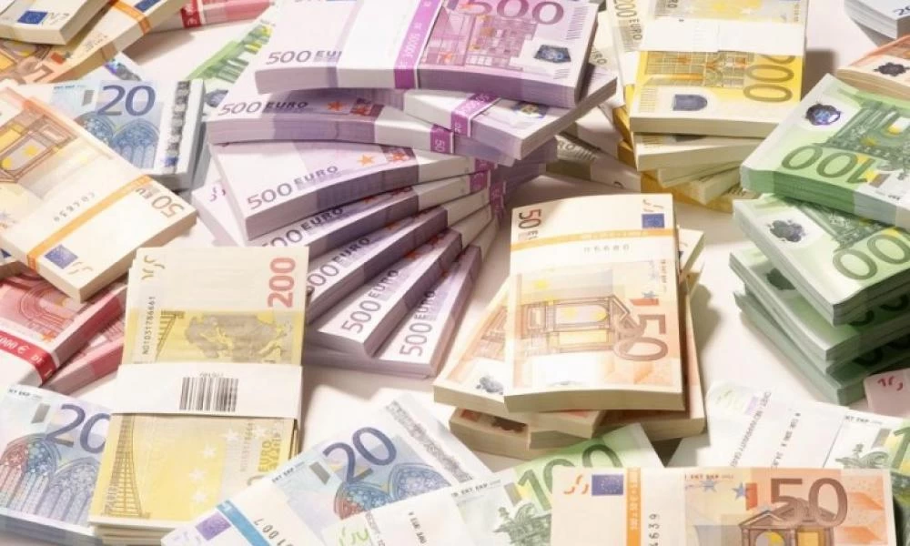 Αναθεωρούν μέτρα για ΦΠΑ και εισφορές στο ΓεΣΥ